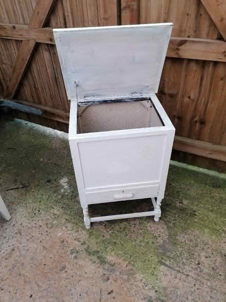 Photo of free Cabinet (Tonbridge) #1