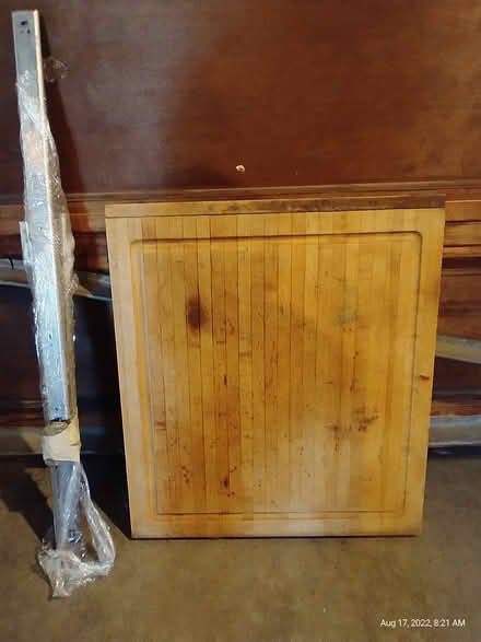 Photo of free pull- out heavy duty cutting board (Everett, WA near Silver Lake) #1