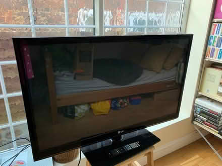 Photo of free 42” flat screen TV (Pond Park HP5) #1