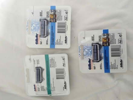 Photo of free Mens razors & heads (Gillette) (Merton SW19) #2