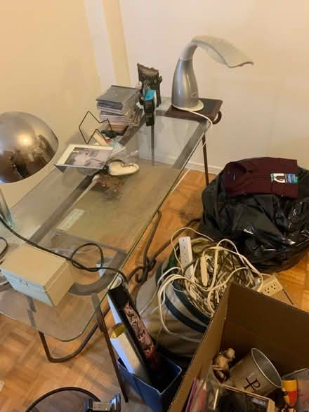 Photo of free Glass table/desk (Near Allan Gardens downtown TO) #1