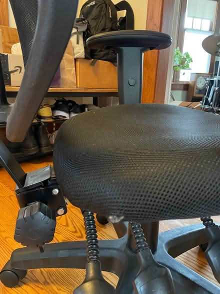 Photo of free Very adjustable office chair (Near 11 and Woodward) #3