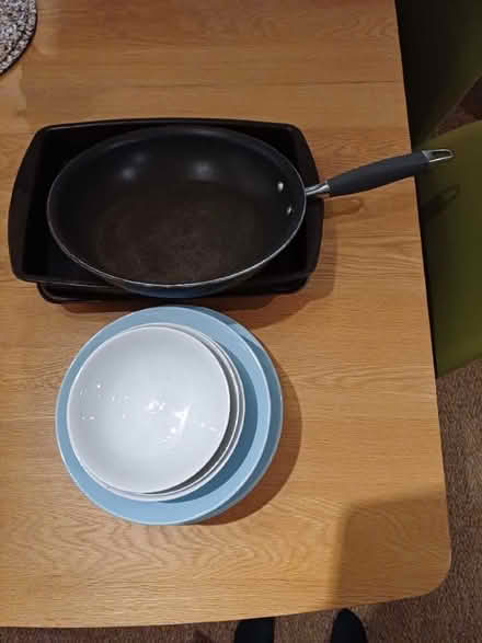 Photo of free Crockery, frying pan and roasting tins (Mackworth Estate DE22) #2
