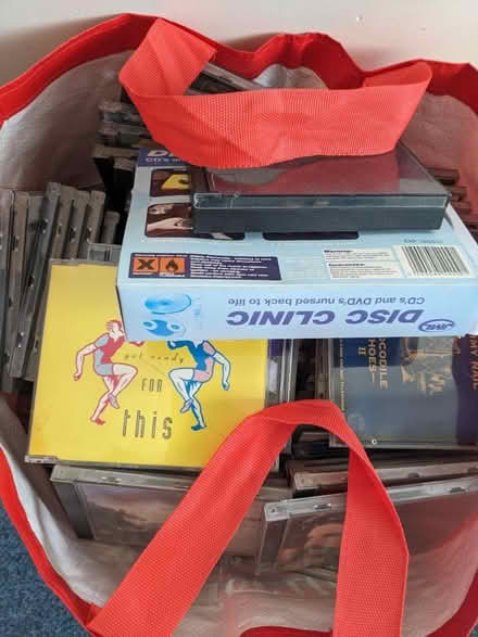 Photo of free Kenwood cd and radio (Sutton area shrewsbury) #2