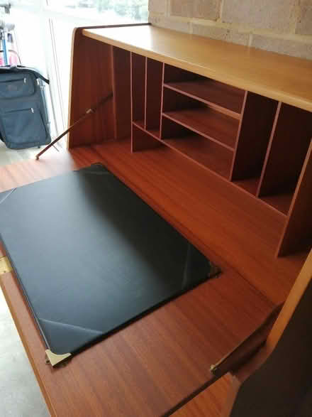 Photo of free Vintage Bureau (Lee Chapel SS15) #1
