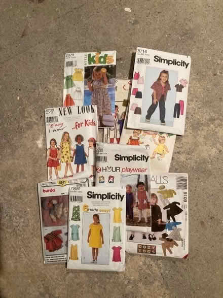 Photo of free Paper patterns for young children’s clothing (Harrogate HG2) #1