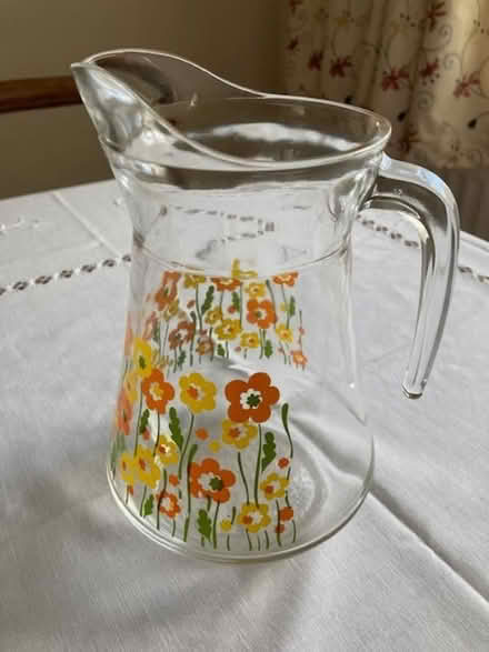 Photo of free Glass jug (Purley on Thames RG31) #1