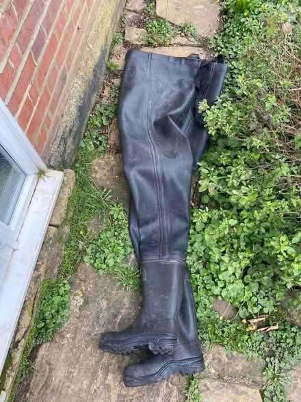 Photo of free Waders size 8 (Hook KT9) #1