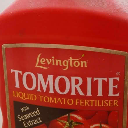 Photo of free Tomato plant fertilizer, liquid (Levenshulme M12) #1