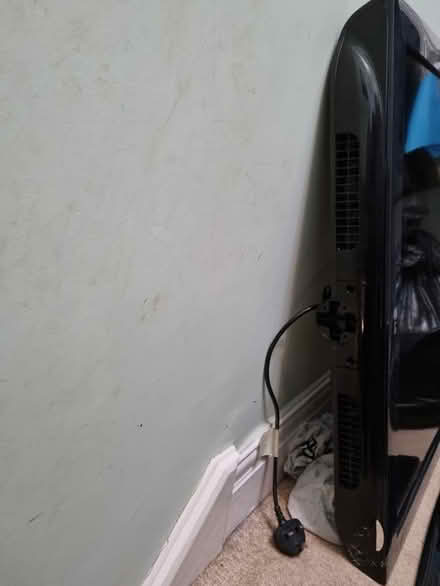 Photo of free 32 inch TV (Portsmouth PO3) #2