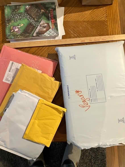 Photo of free Assorted padded mailing envelopes (Bellevue) #1