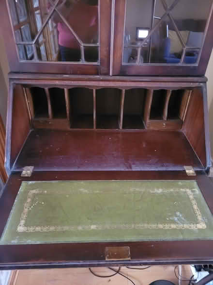 Photo of free Bureau (Dublin 12) #3