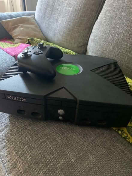 Photo of free Xbox and controller- no leads (Caversham RG4) #1