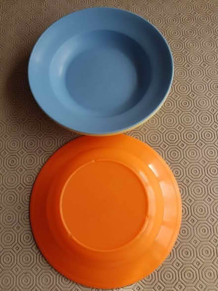 Photo of free 4 x deep plastic pasta bowls (Townsend AL3) #2