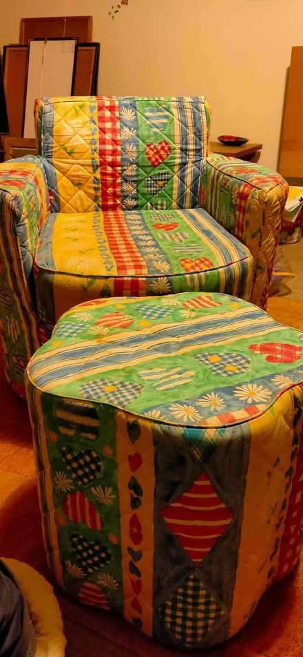 Photo of free children's armchair and footstool with two covers (Top Amersham HP6) #2
