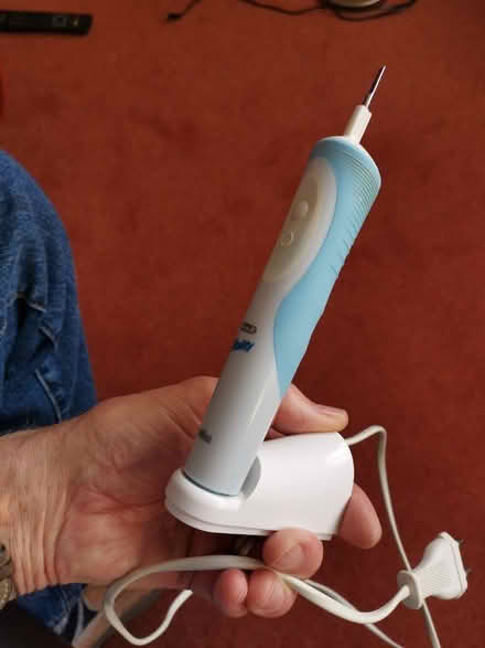 Photo of free Electric Toothbrush (Holyport SL6) #1