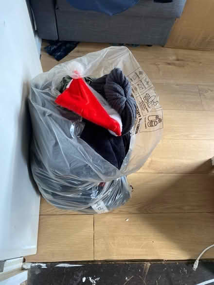 Photo of free Various clothes and bedding (Ravenscourt Park W6) #1