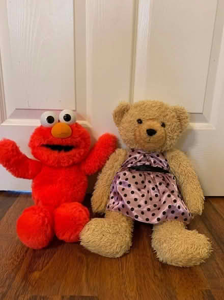 Photo of free Teddy bear and Elmo soft toy (Garnethill G3) #1
