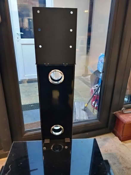 Photo of free Glass TV holder (Tottenham N17) #2