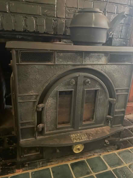 Photo of free Federal Airtight Wood Stove (327Calvert rd Merion stationPA) #3