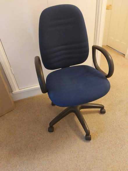 Photo of free Blue office chair (Southborough TN4) #1