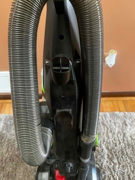 Photo of free Bissell Cleanview Swivel Pet Vacuum (Powder Springs) #4