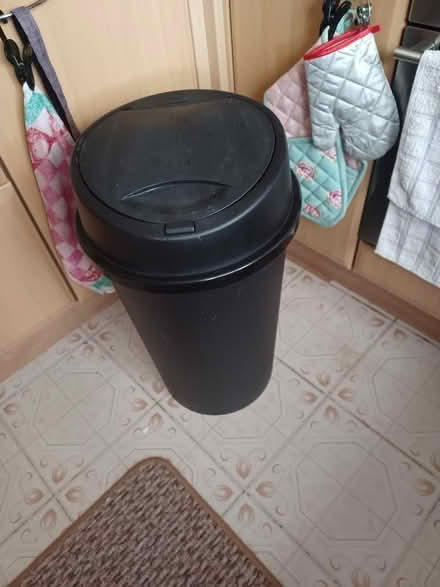 Photo of free Kitchen bin (Dawley TF4) #2