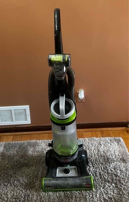 Photo of free Bissell Cleanview Swivel Pet Vacuum (Powder Springs) #2