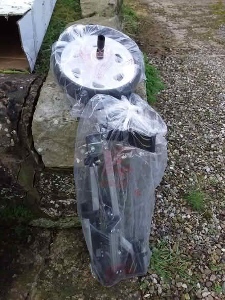 Photo of free Golf trolley (Selattyn SY10) #1