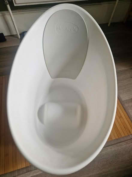 Photo of free Shnuggle newborn baby bath (Bristol Eastville BS5) #1