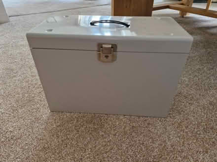 Photo of free A4 metal document box with keys (Thorntonhall G74) #2
