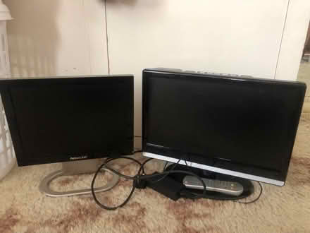 Photo of free 18" TV Not working, plus 15" Monitor fully working (Dallington) #1