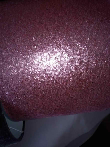 Photo of free Glittery lampshade, pink (Reddingmuirhead FK2) #1