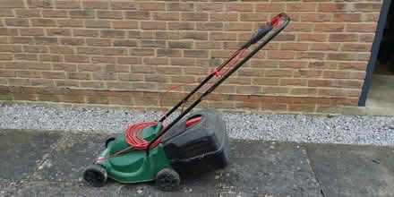 Photo of free Electric lawnmower (Kidlington OX5) #2