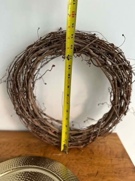 Photo of free DIY wreath base (Columbia Heights) #4