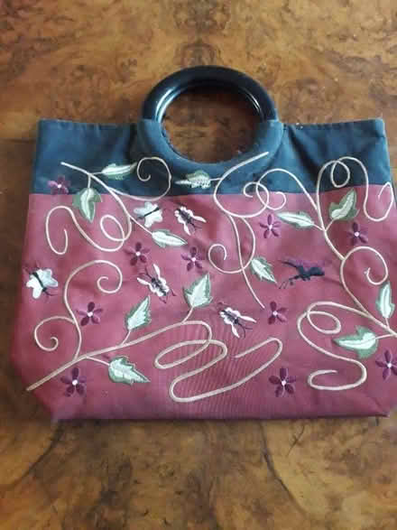 Photo of free Embroidered fabric bag (Starbeck HG1) #1