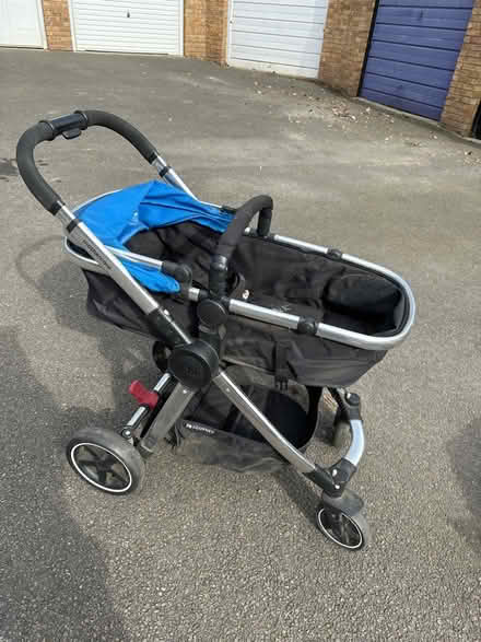 Photo of free Travel system (OX14) #2