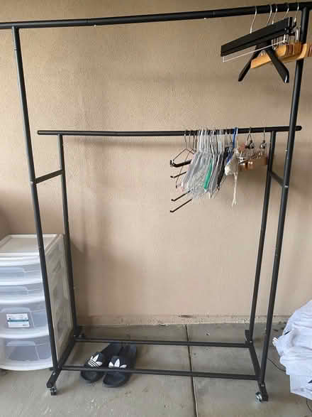 Photo of free Double rod clothing rack (black) (Sunnyvale by lawrence expwy) #1