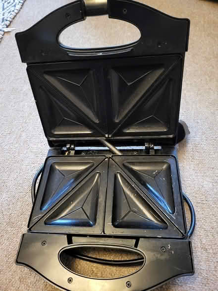 Photo of free Tesco sandwich toaster (Nuneaton CV10) #1
