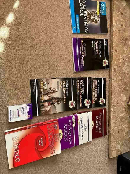 Photo of free GCSE study guides (Tilehurst RG31) #1