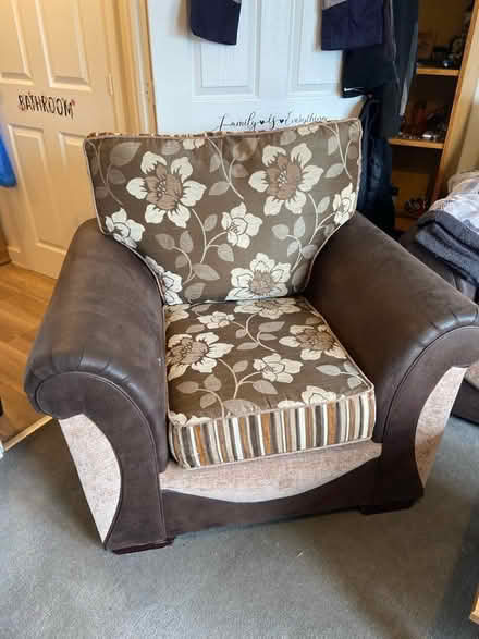 Photo of free Very comfy good condition armchair (S80 Worksop) #4