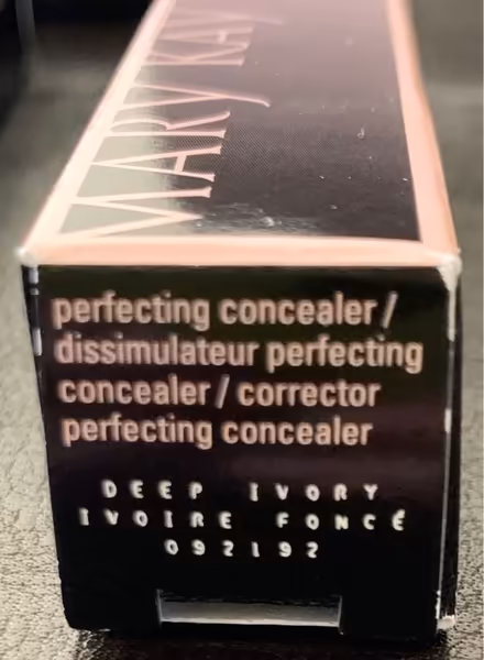 Photo of free Mary Kay Perfecting Concealer (South Denton) #2