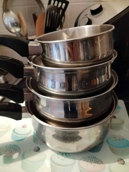 Photo of free Viners saucepan set (Hollybrook SO16) #1