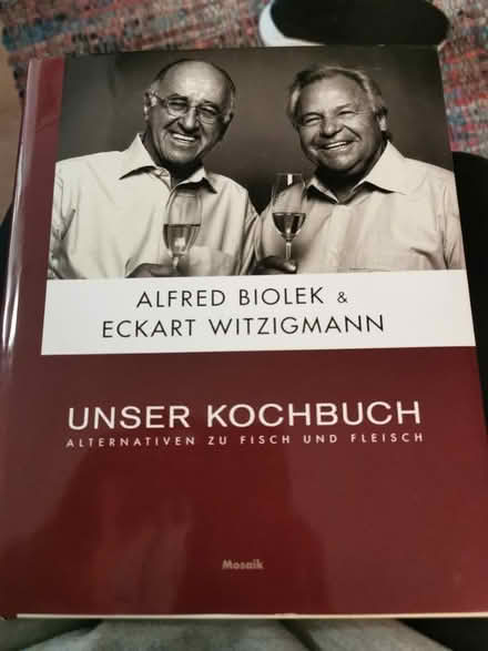 Photo of free German vegetarian cookbook (EC1R) #1