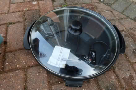 Photo of free Table top electric cooker/fryer (GU14) #1
