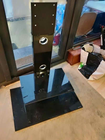 Photo of free Glass TV holder (Tottenham N17) #4