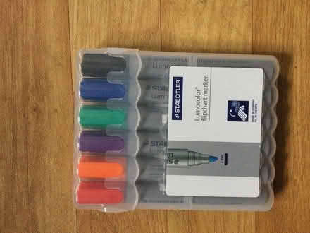 Photo of free Flip chart markers barely used (Sheet village) #1