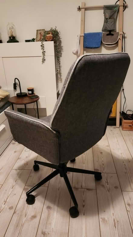 Photo of free Grey desk chair (Lewisham SE13) #1