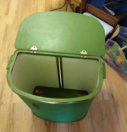 Photo of free Clothes Hamper (Dorsey's Search) #2