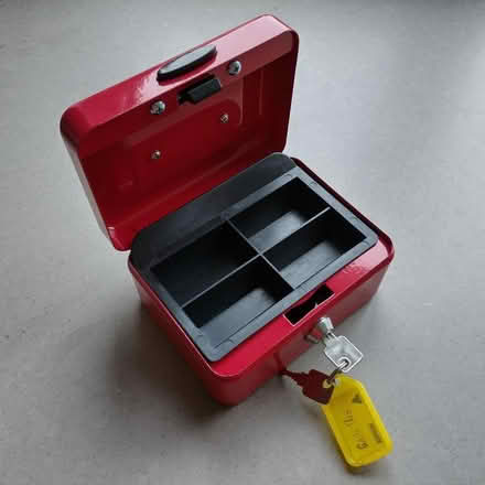 Photo of free Metal Cash Box (Brookhouse LA2) #1